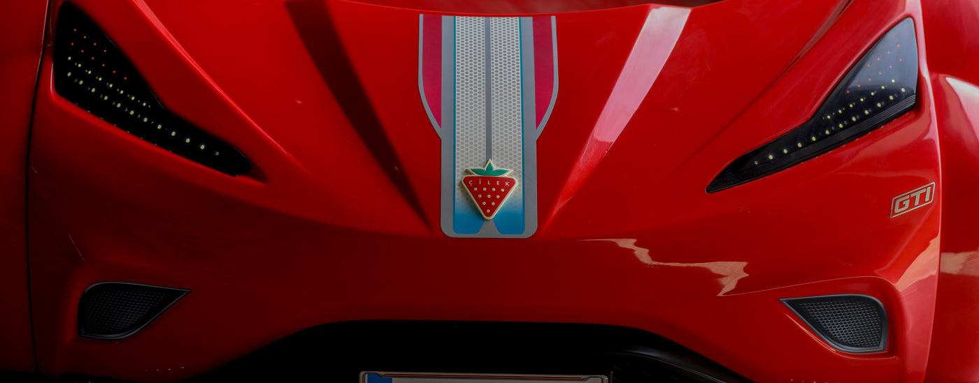 سرير سيارة 195*90 GT1 CARBED RED+MUSIC