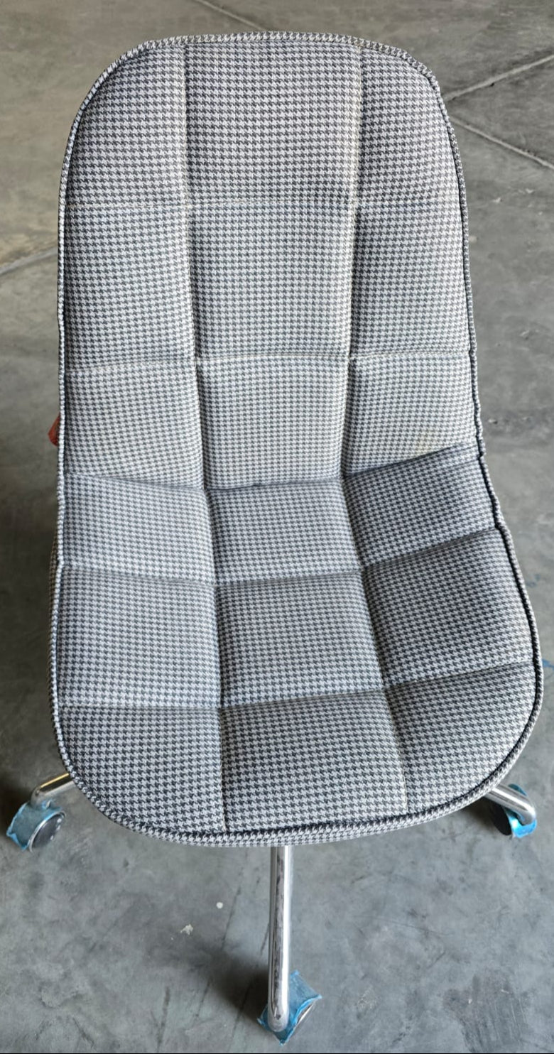 كرسي MODERN CHAIR GREY