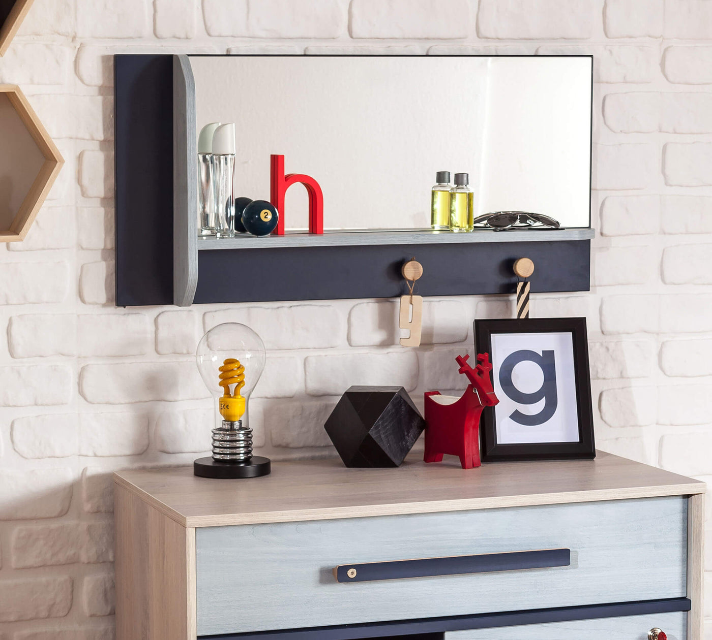 TRIO wall mirror with shelf