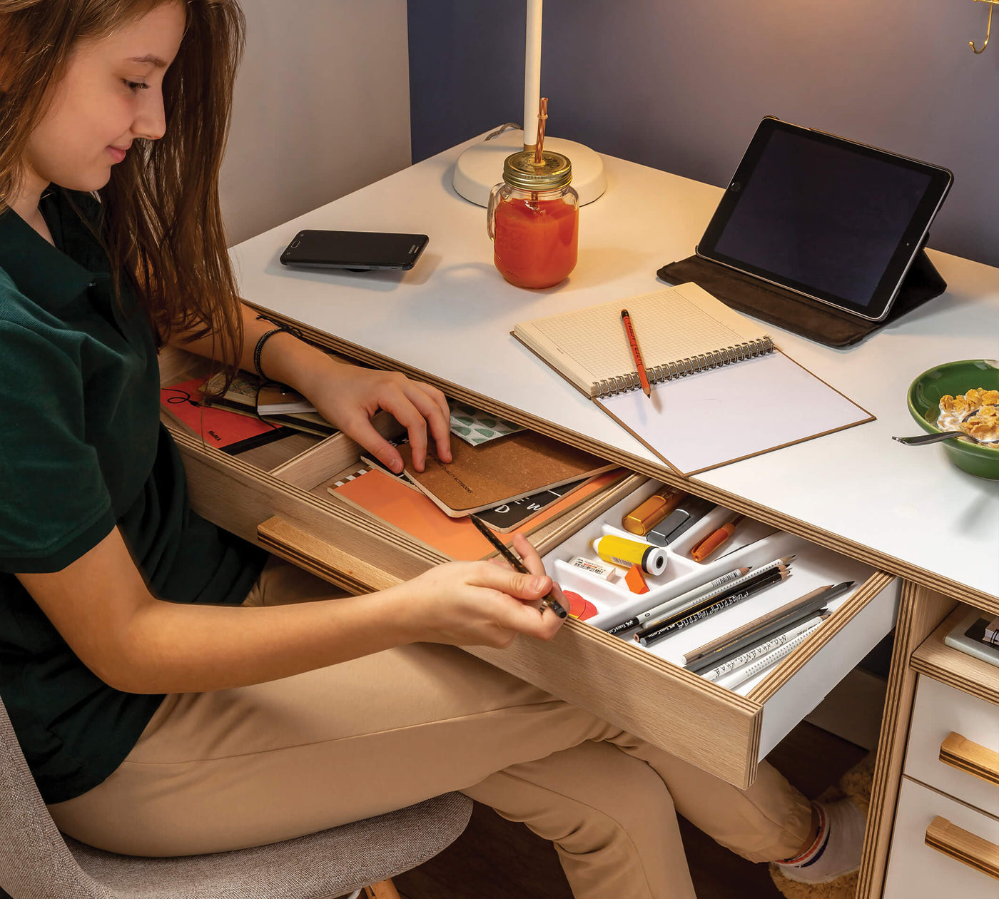 MODERA study table with shelving unit