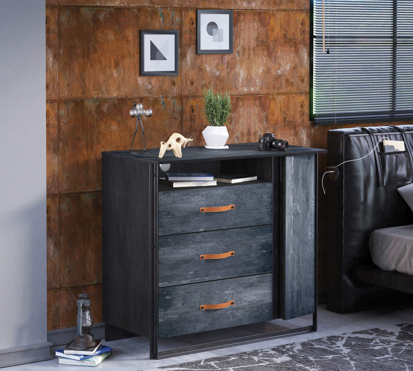 DARK METAL Large size dresser