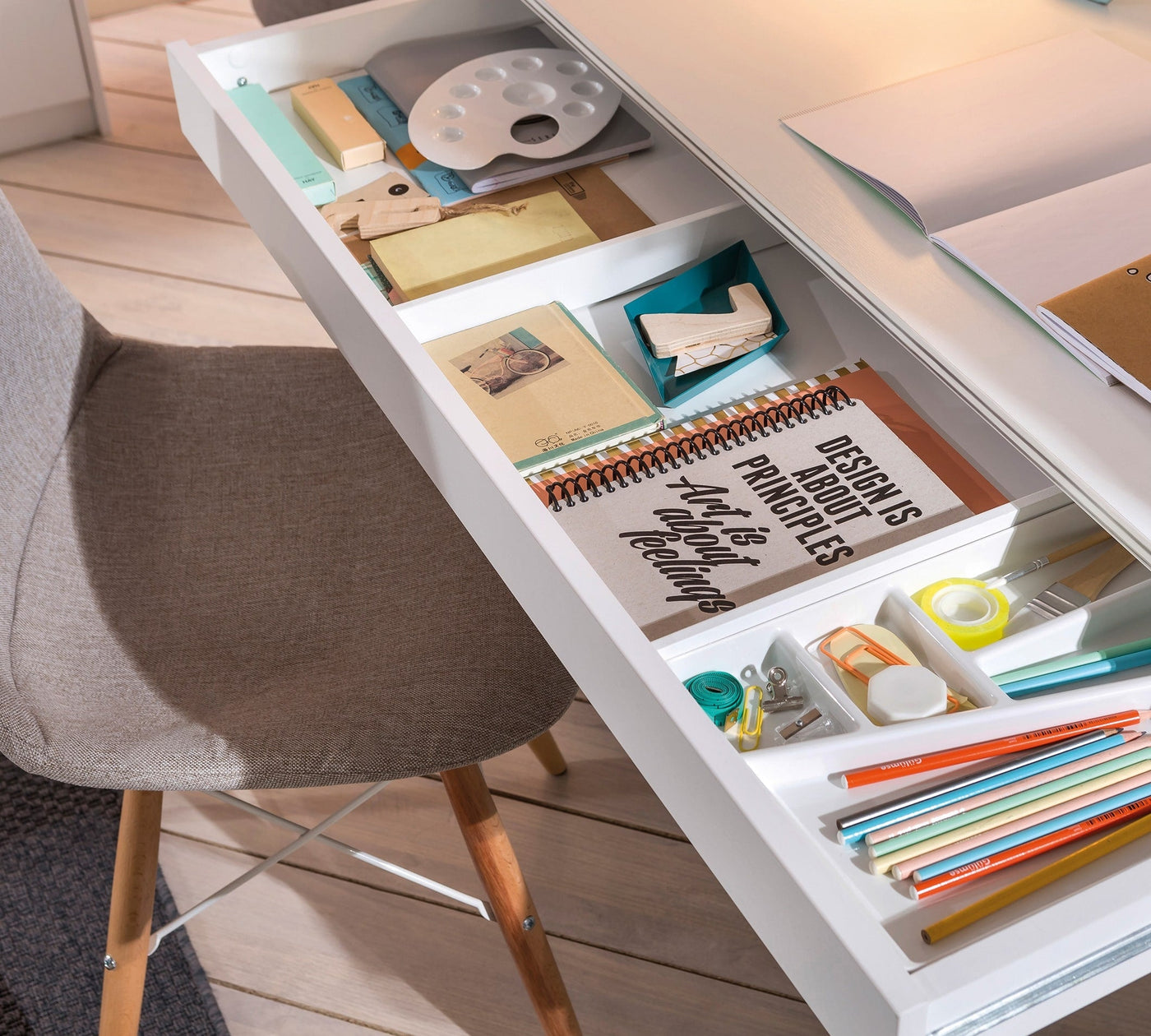 WHITE Large study table with shelf