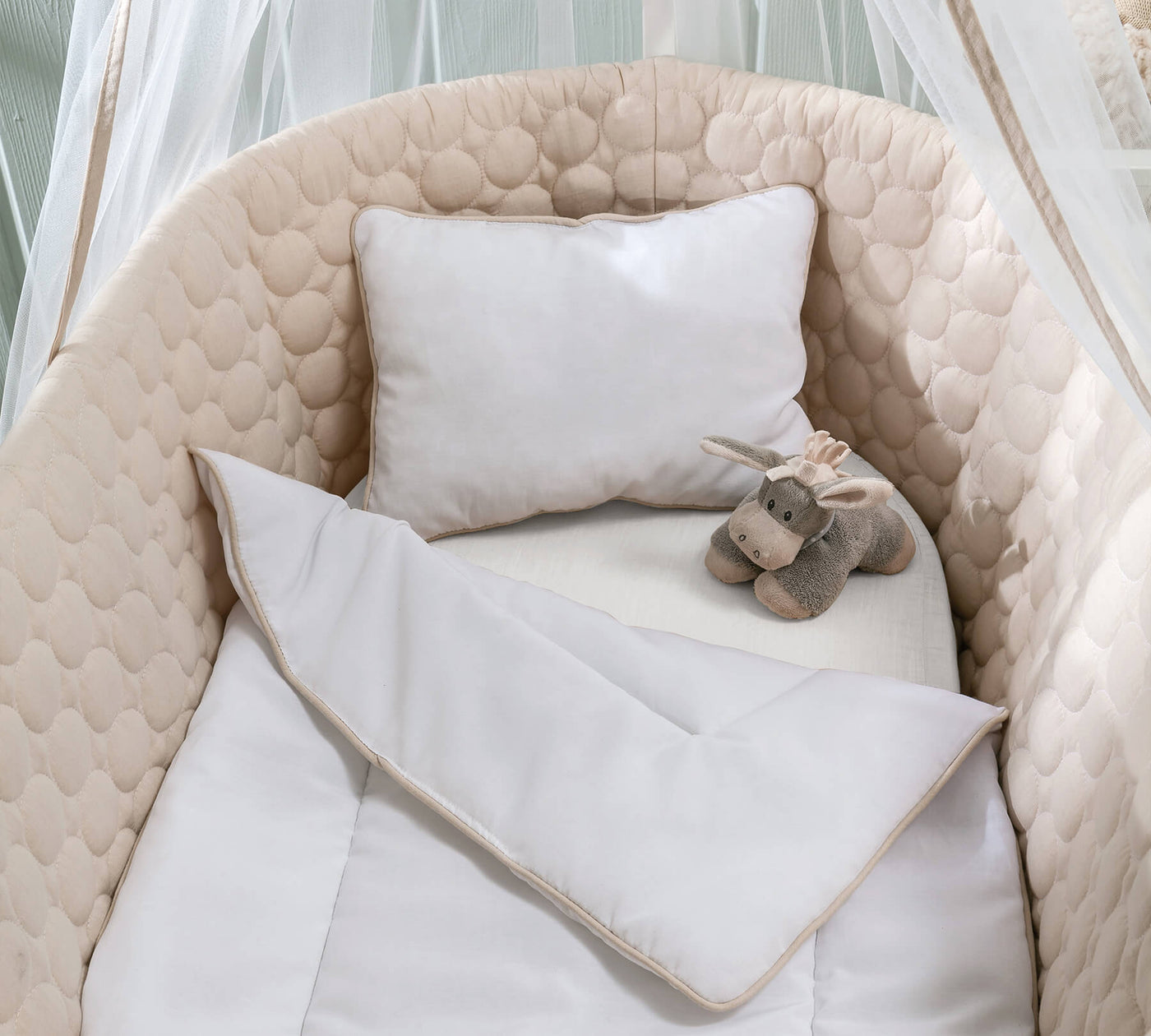 BASSINET مهد أطفال بشكل سلة