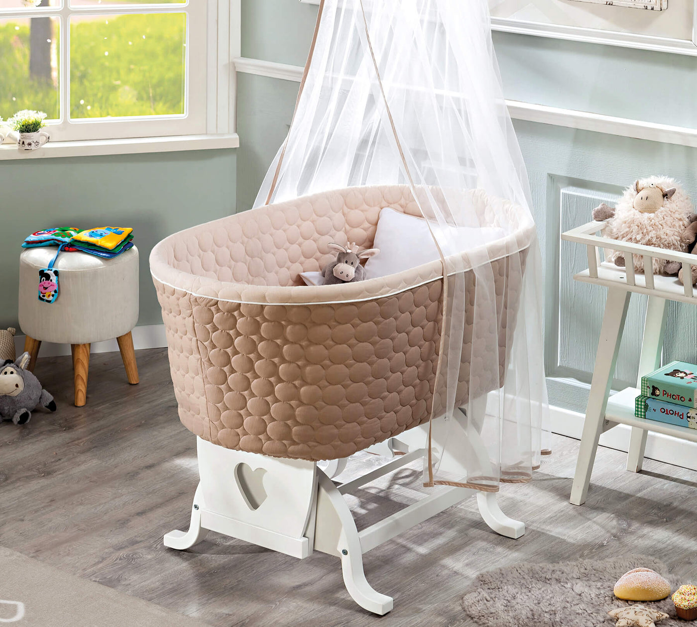 BASSINET مهد أطفال بشكل سلة